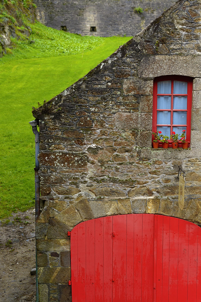 Dinan Backyard 1252